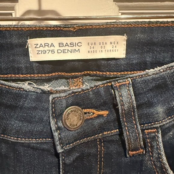 Zara Basic Denim Size 2 with Rivets - Picture 3 of 5